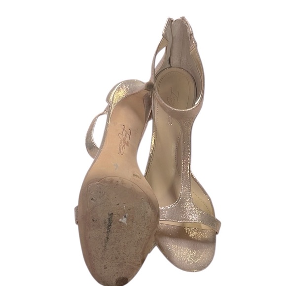 Vince Camuto Gold Stiletto Heels with Ankle Strap - Picture 5 of 5